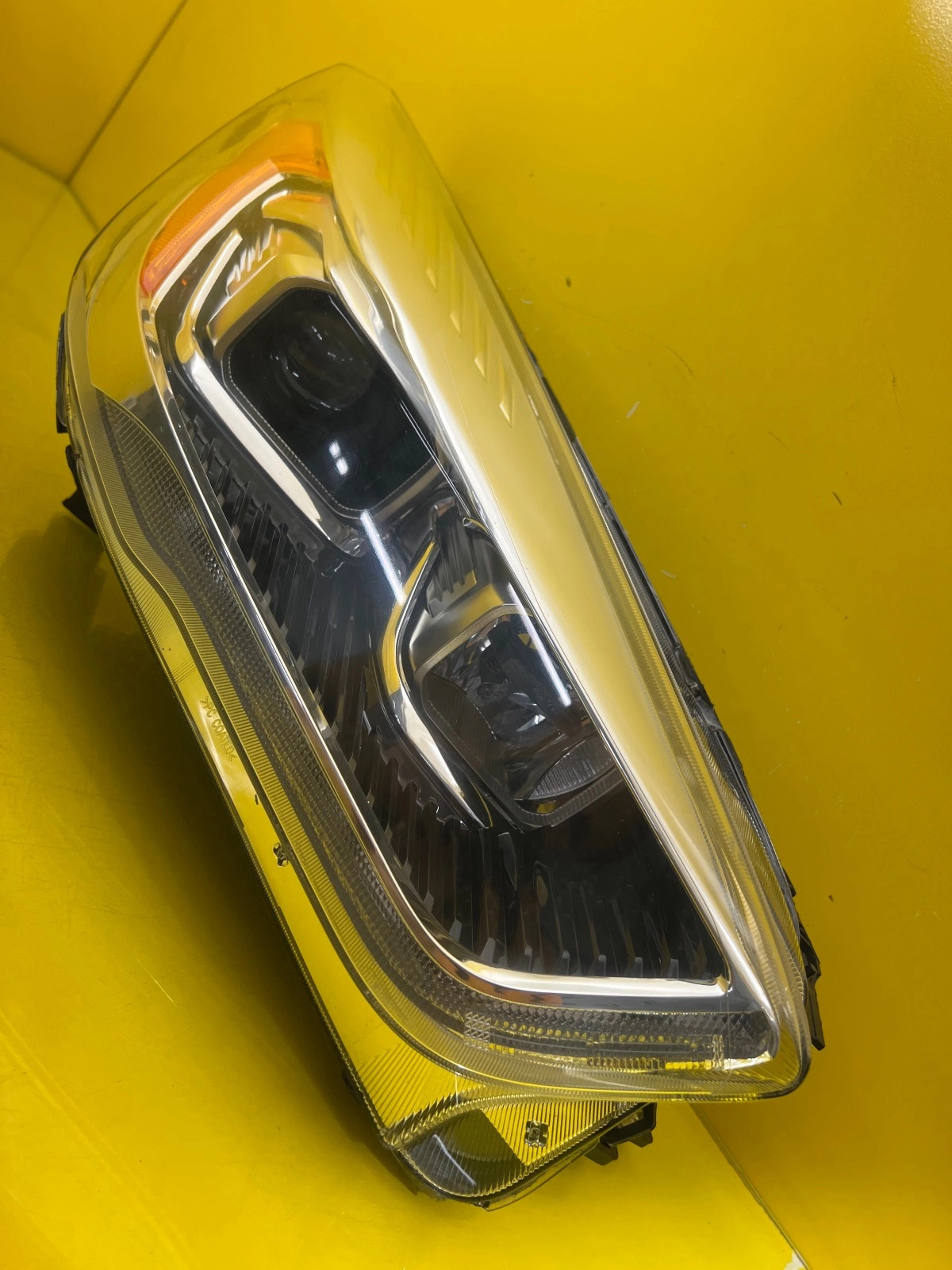 Far Dreapta Ford Kuga MK2 Lift Bixenon - Image 2