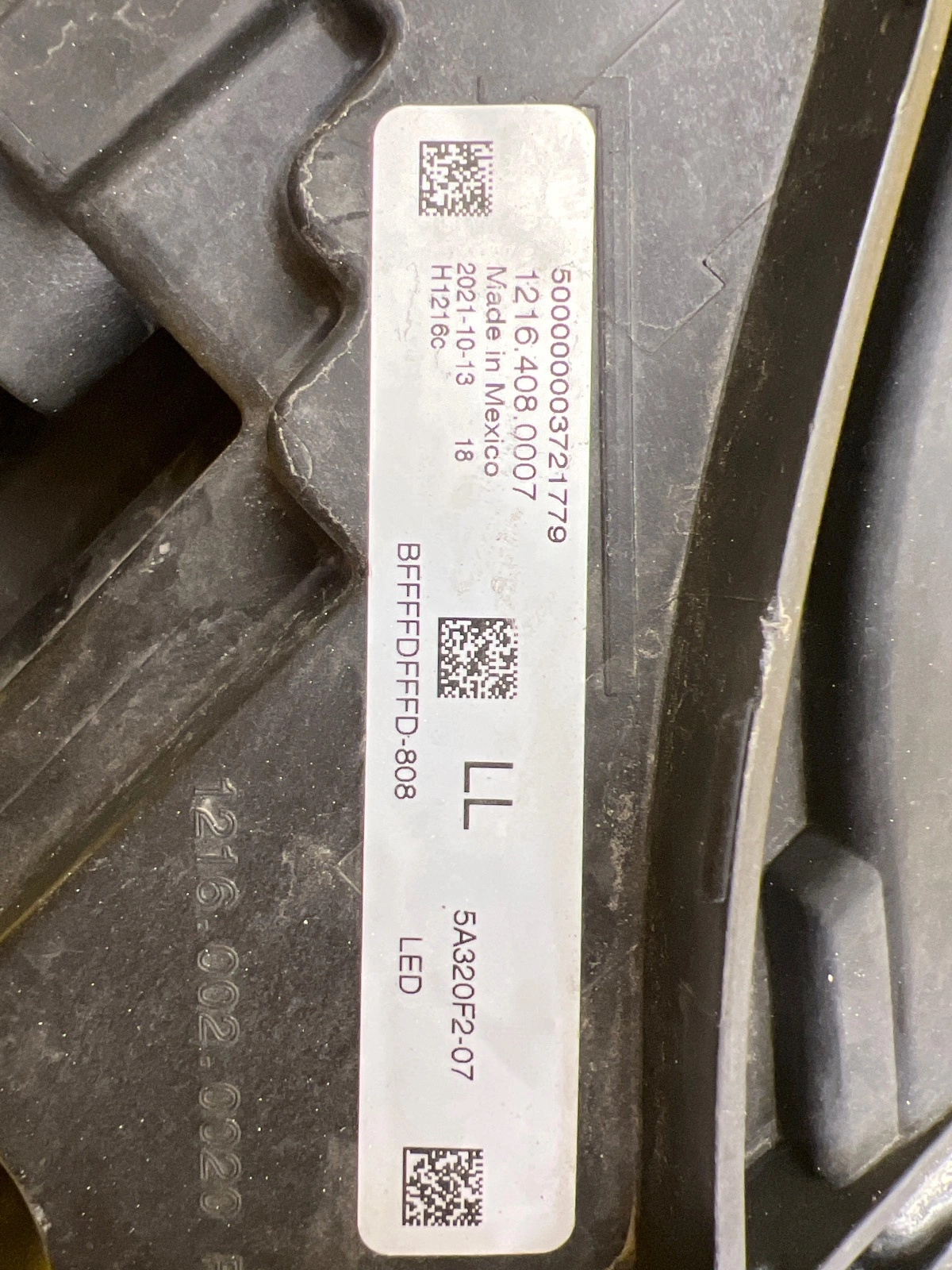 Far dreapta Full LED BMW Seria 2 G42 OEM 5A320F2-07 - Image 3