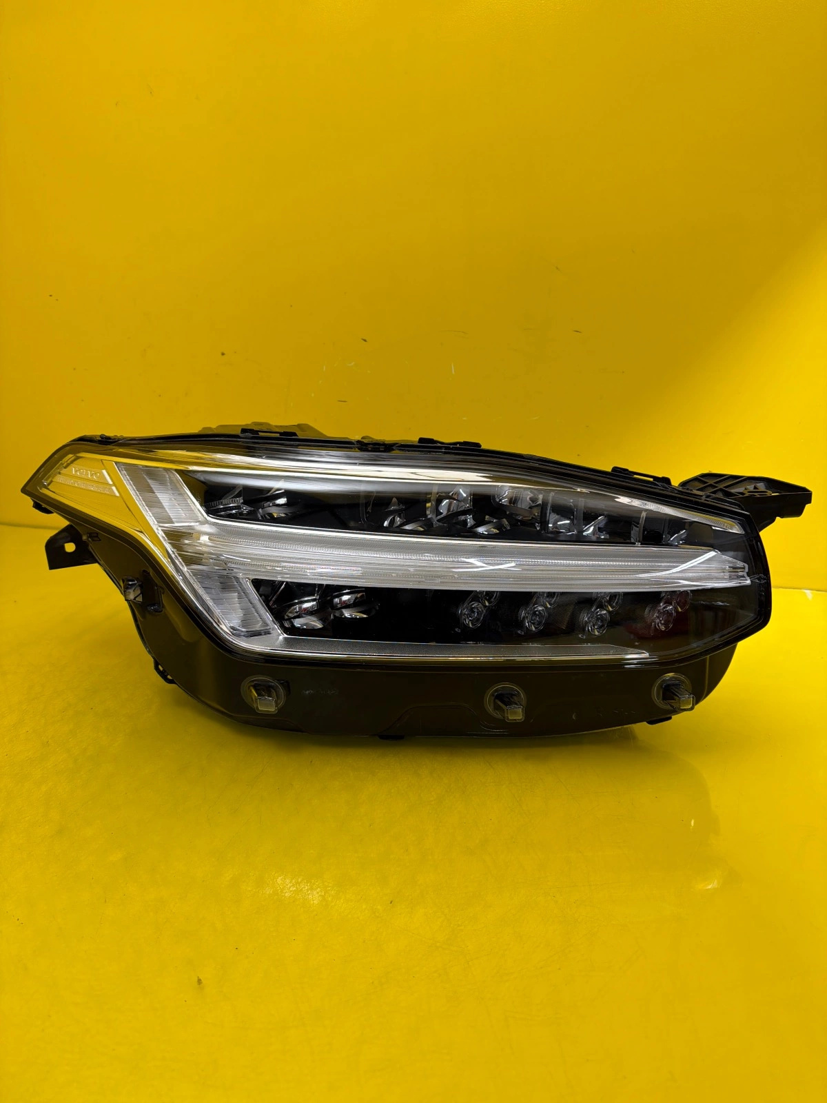 Far Dreapta Volvo Xc90 Ii Full LED