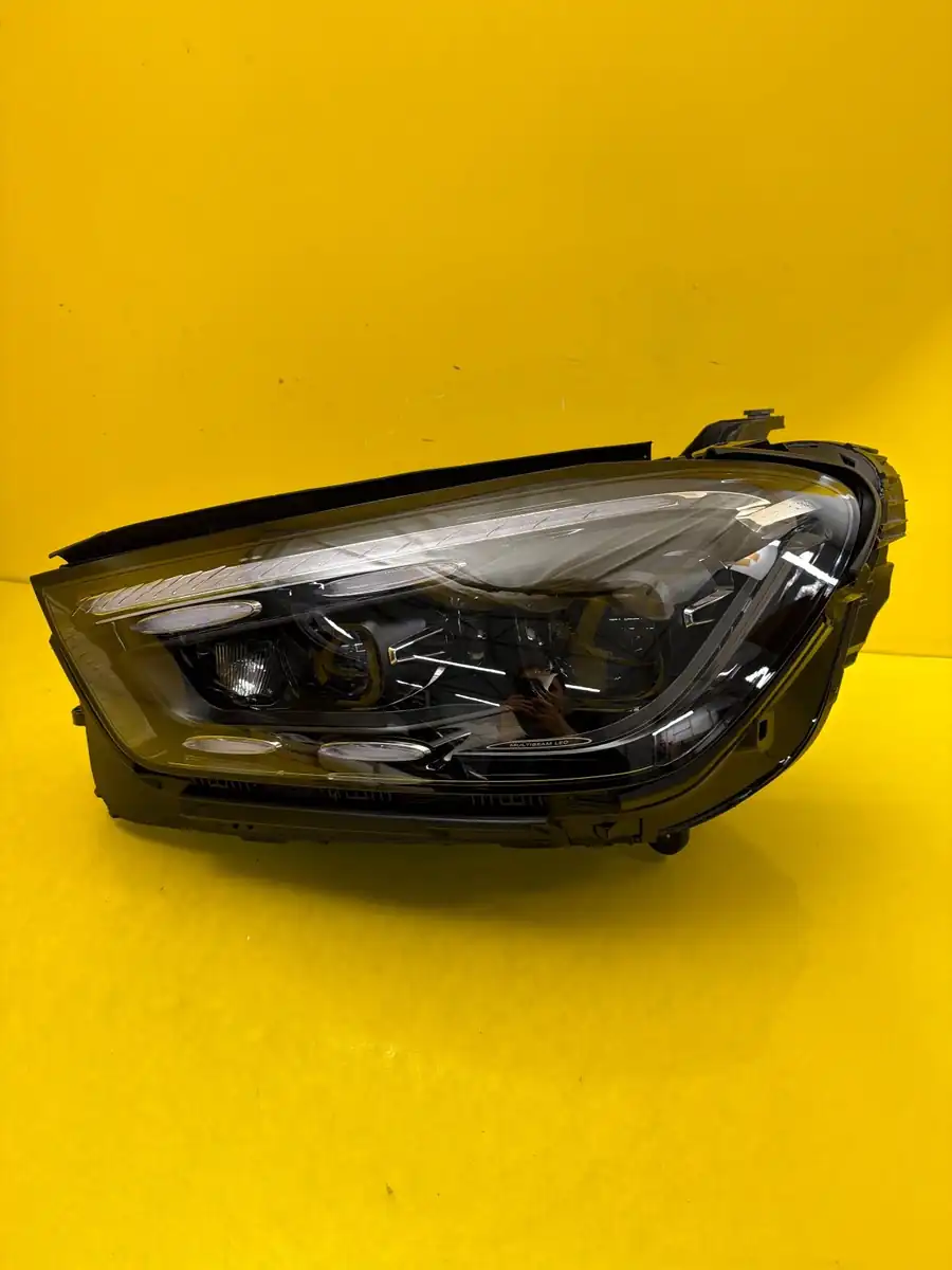 Far Mercedes GLE W167 Lift 23- Full LED
