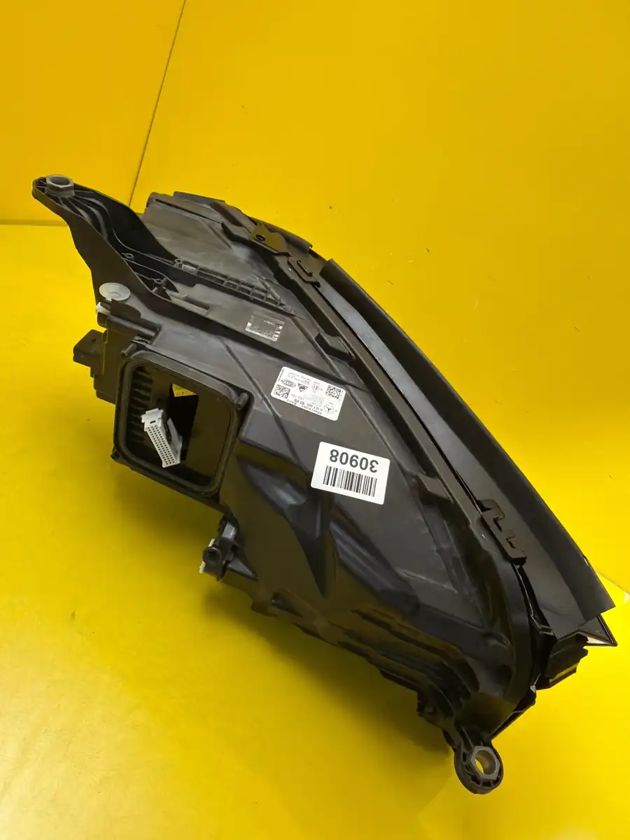 Far Mercedes GLE W167 Lift 23- Full LED