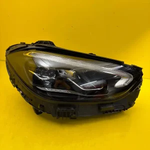Far Dreapta Mercedes C-Class W206 Full LED