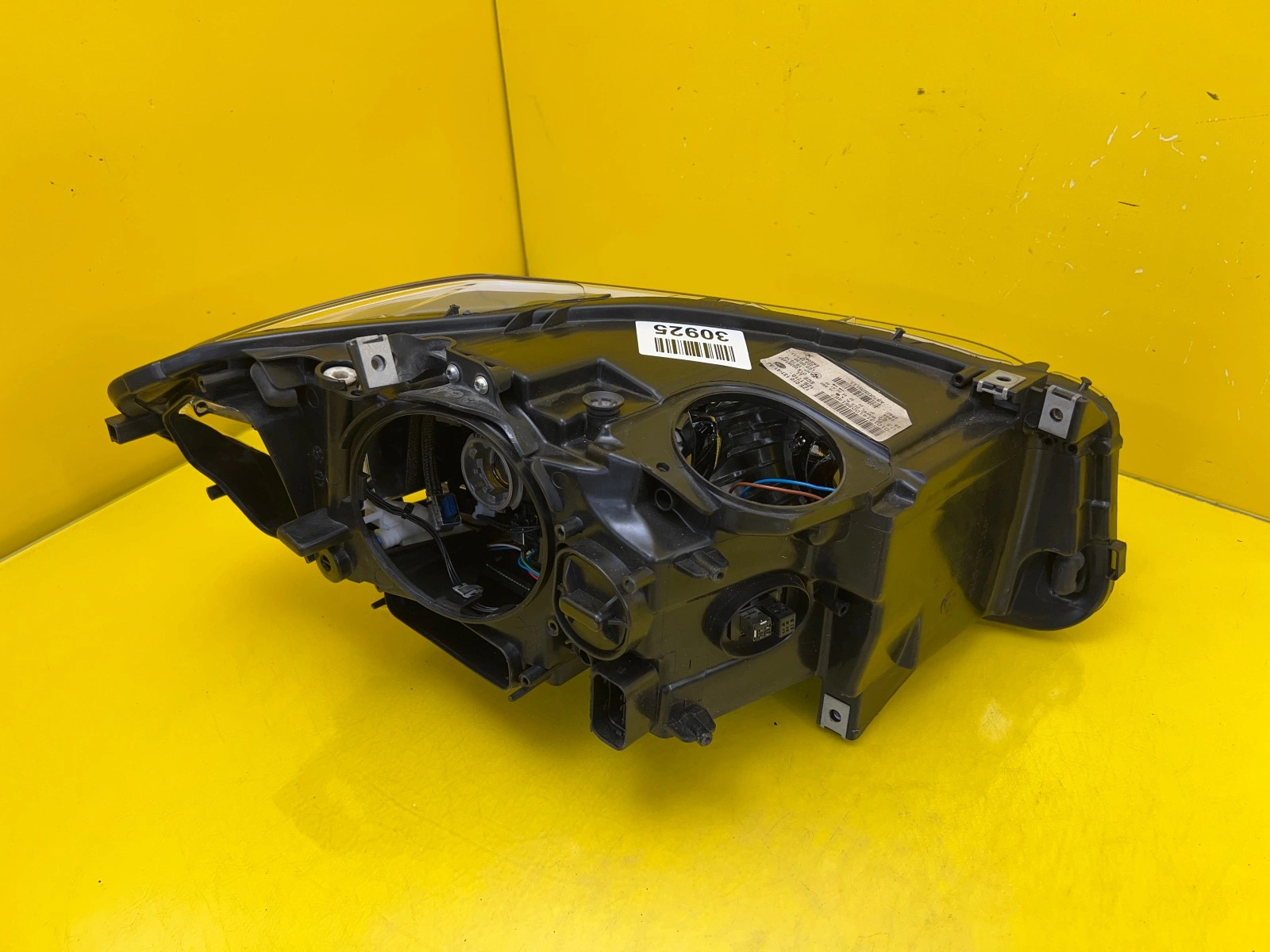Far stânga Xenon BMW Seria 5 F10 OEM 7203251-11 - Image 3