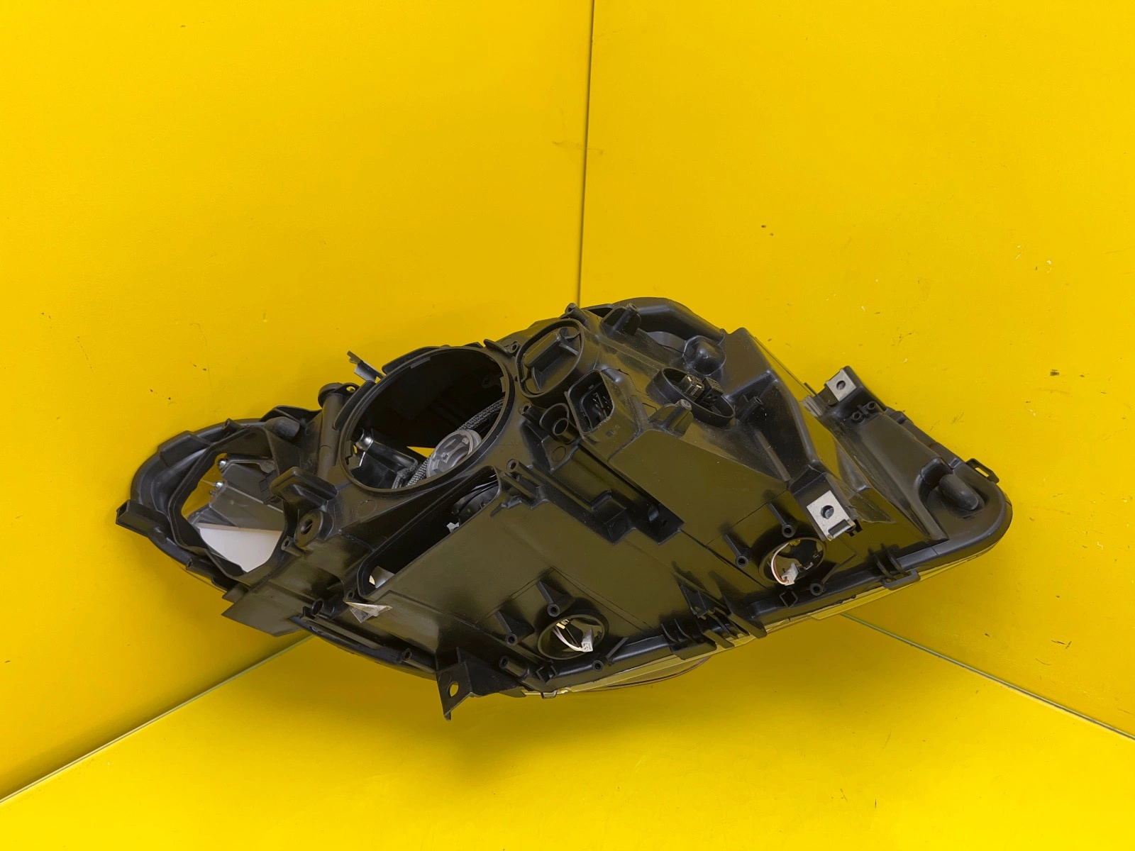 Far stânga Xenon BMW Seria 5 F10 OEM 7203251-11 - Image 4