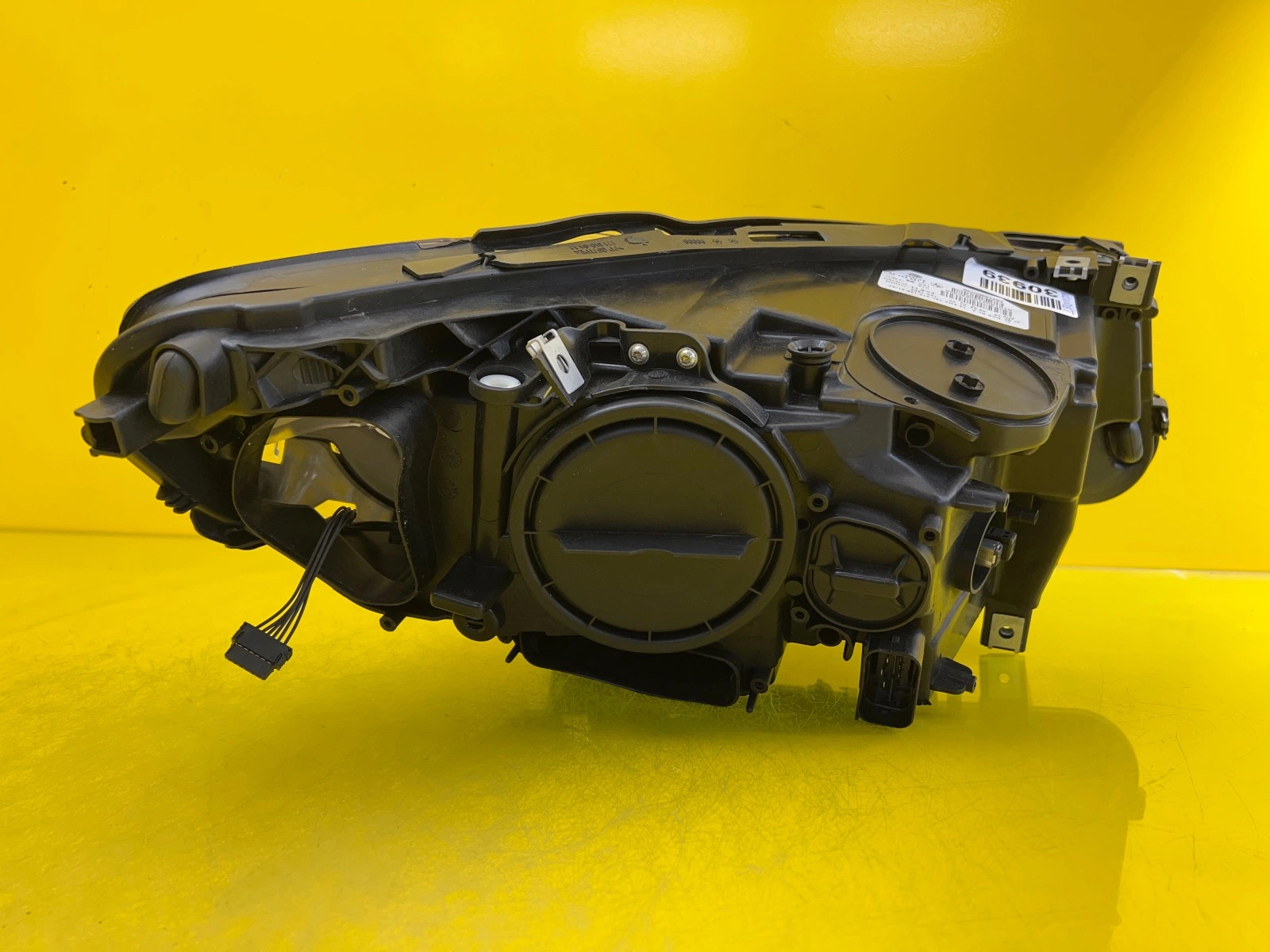 Far stânga Bi-Xenon Direcțional BMW Seria 5 GT F07 2009-2017 OEM 7199608-07 - Image 8