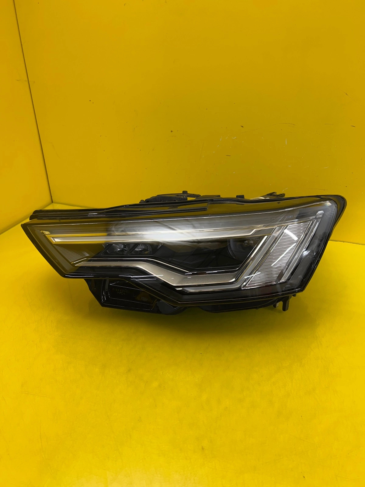 Far Audi A6 C8 Full LED