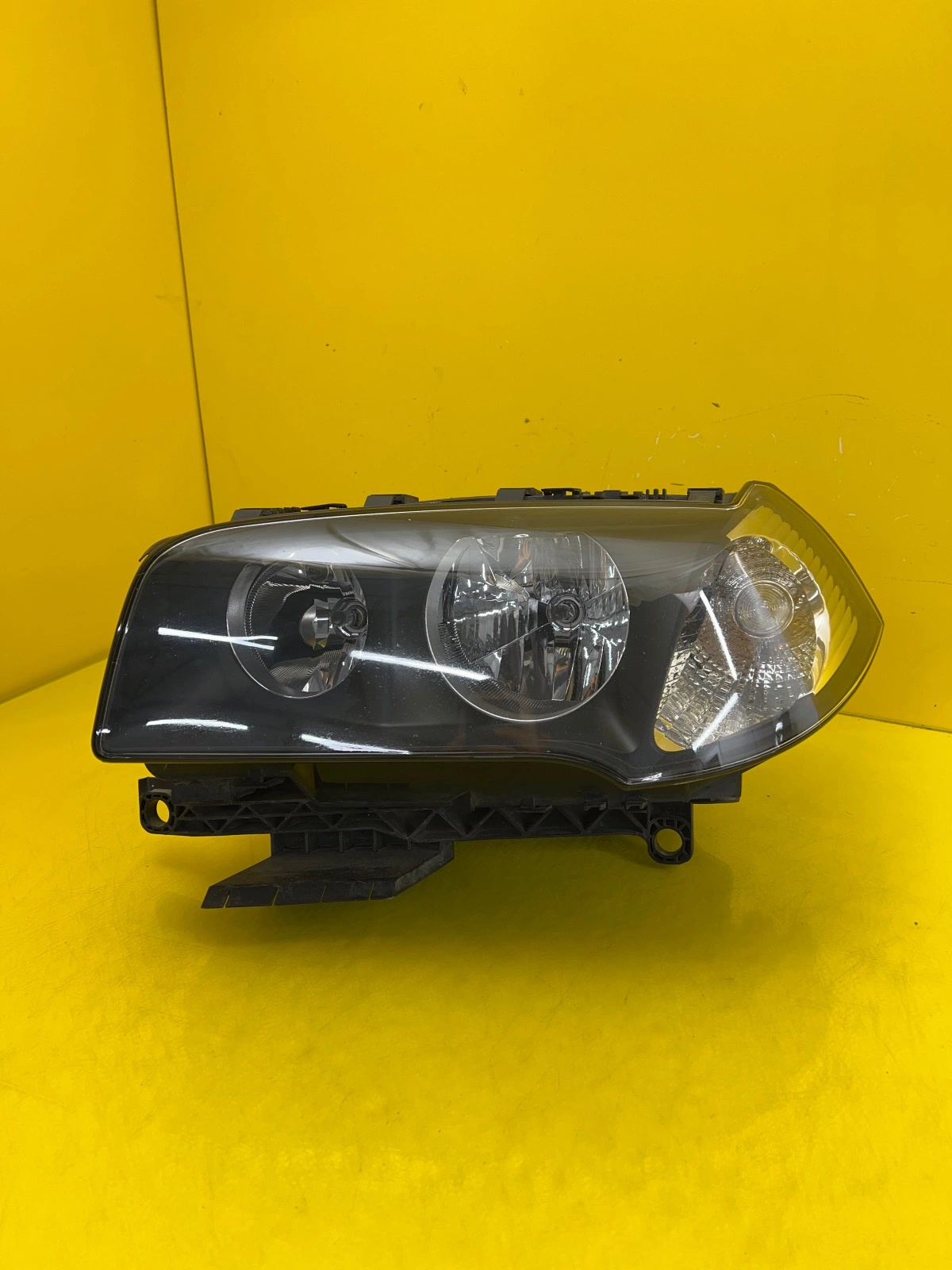 Far stânga BMW X3 E83 2003-2006 OEM 30945