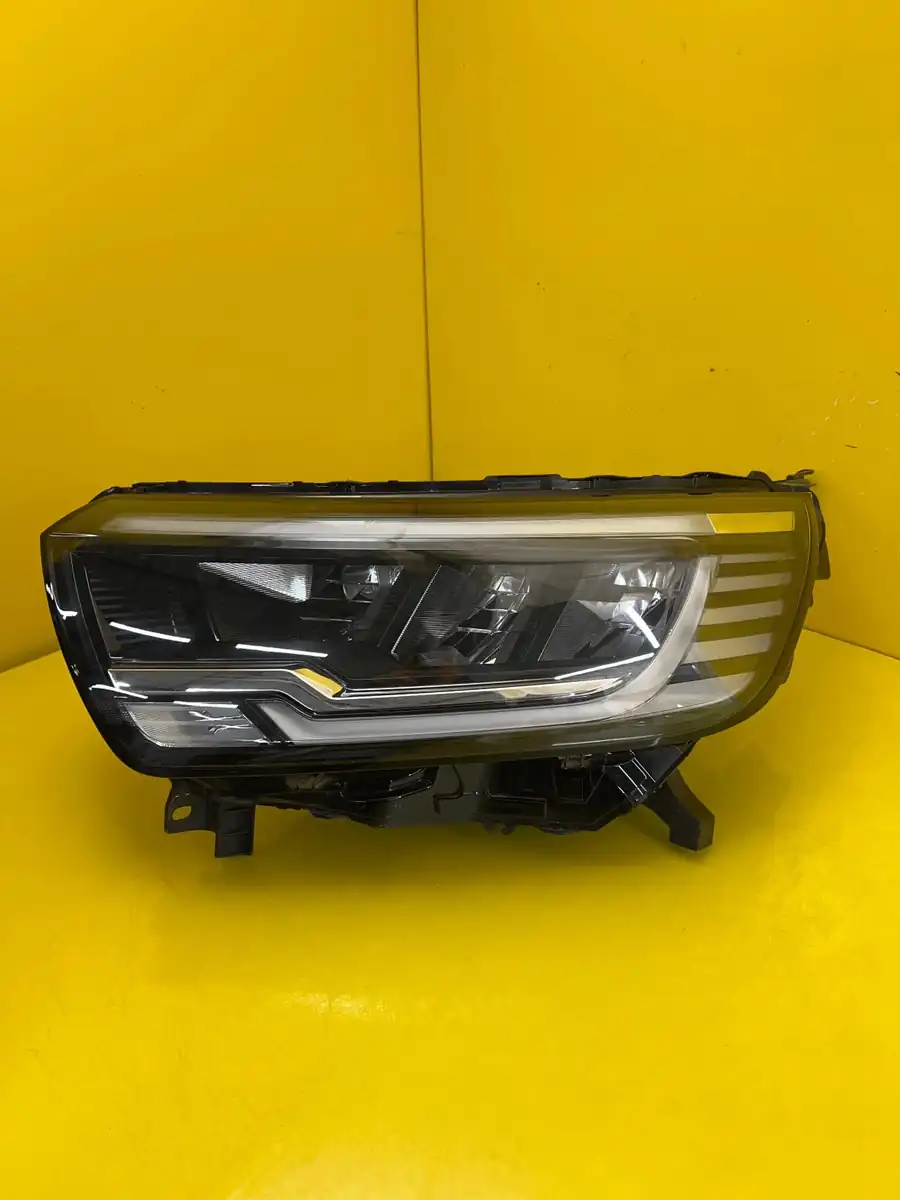 Far Renault Kangoo IV 4 Full LED
