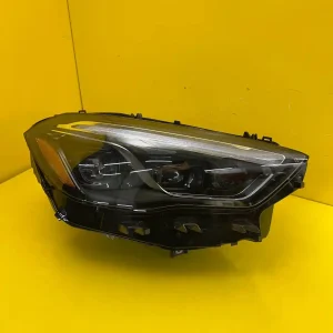 Far Dreapta Mercedes Gla W247