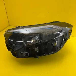 Far Mercedes Eqa Eqb W243
