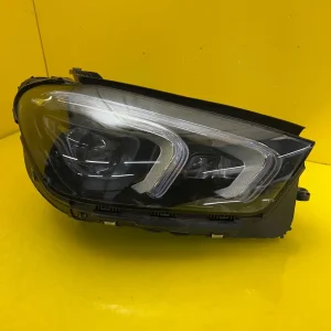 Far Dreapta Mercedes GLE W167 Multibeam LED