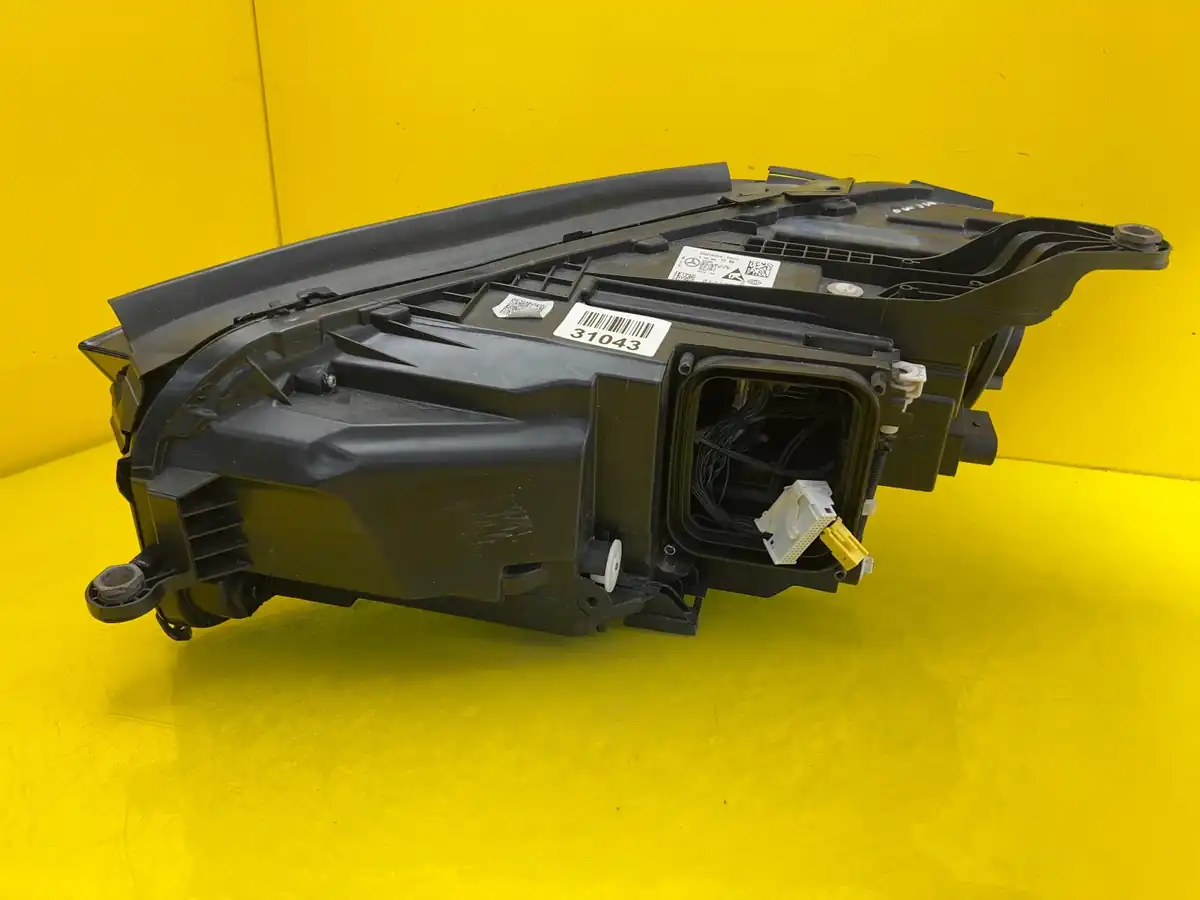 Far Dreapta Mercedes GLE W167 Multibeam LED
