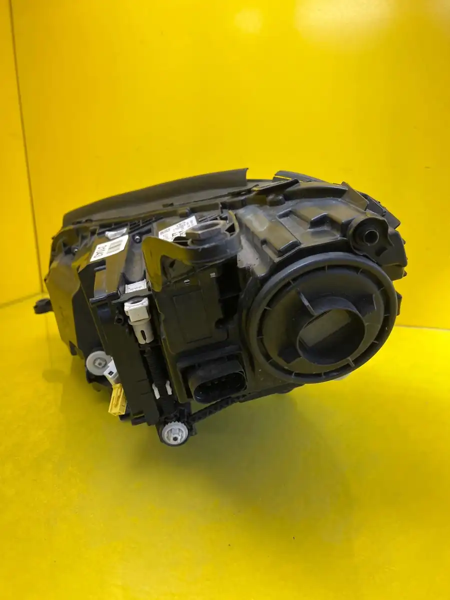 Far Dreapta Mercedes GLE W167 Multibeam LED
