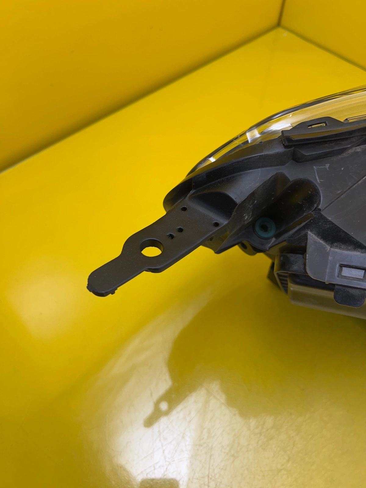 Far stânga Bi-Xenon OEM 31084 - Image 4
