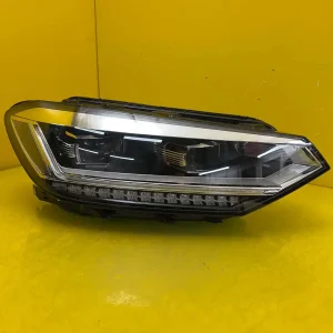 Far Dreapta VW Touran III 5TB Full LED