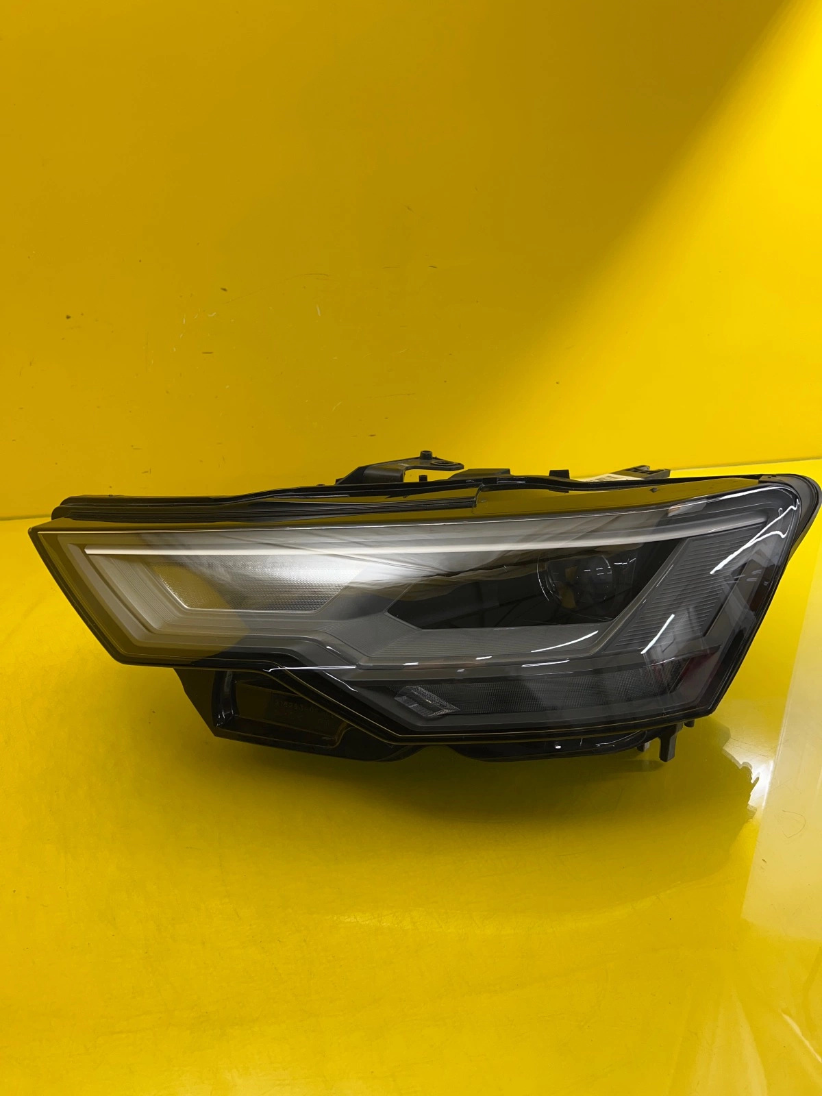 Far stânga Full LED OEM 31111