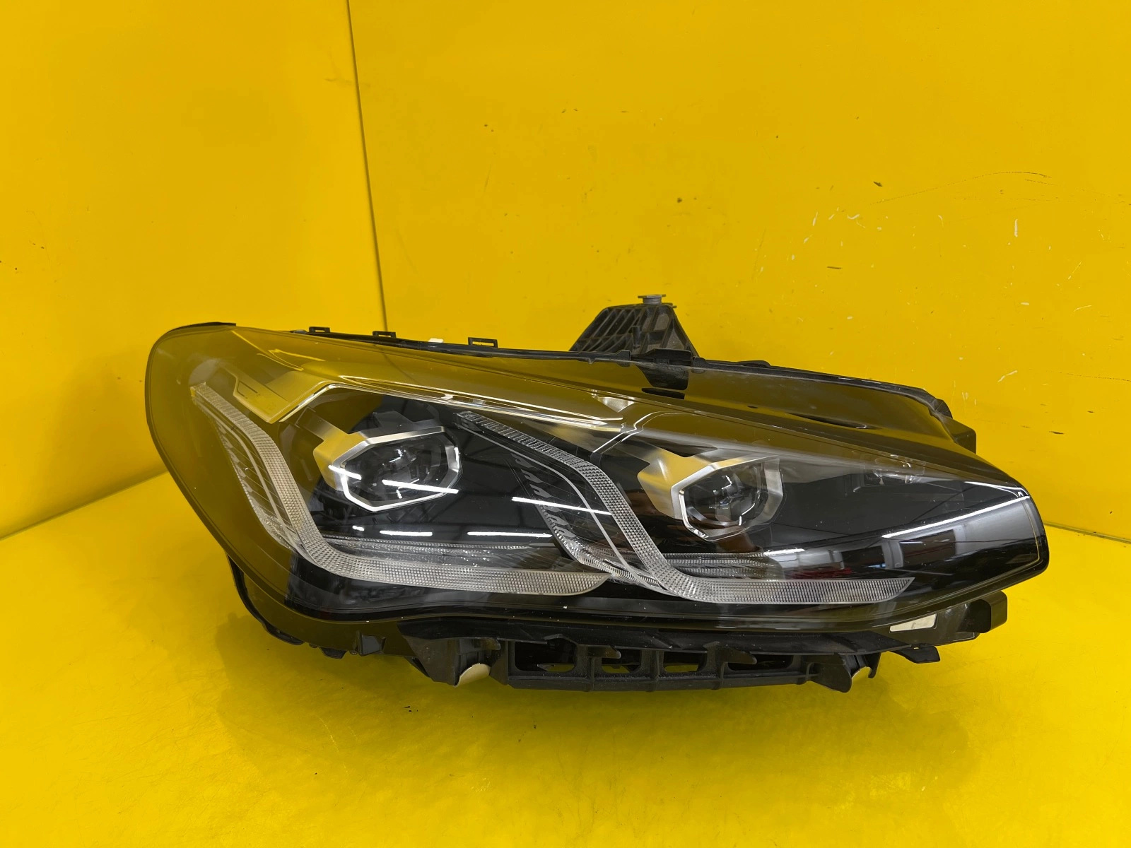 Far dreapta Full LED BMW Seria 2 U06 OEM 5A42248-08