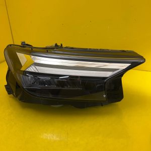 Far dreapta Full LED OEM 31133