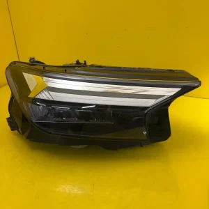 Far Dreapta Audi Q4 E-Tron Full LED