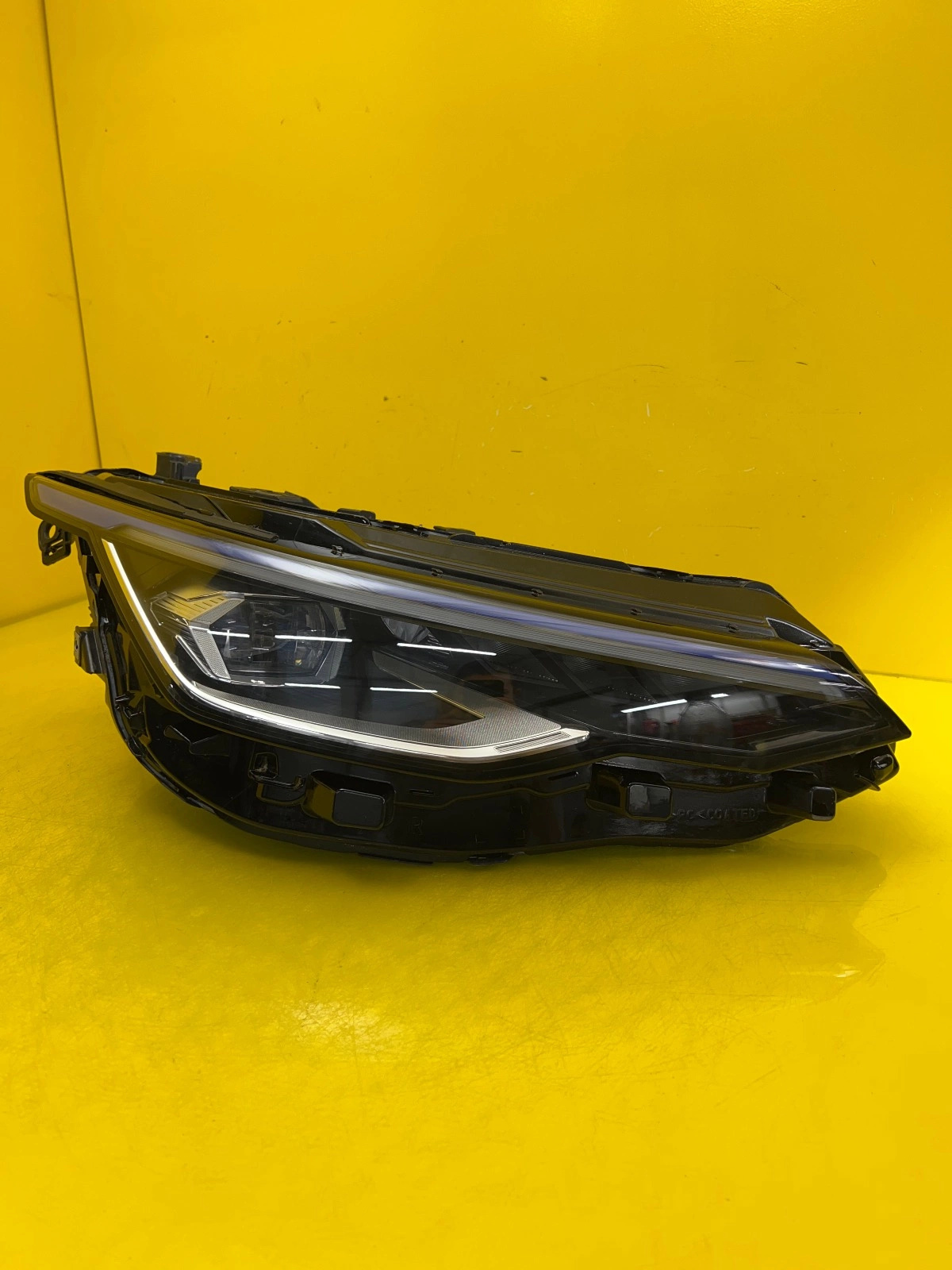 Far Dreapta VW E Golf 8 VIII LED