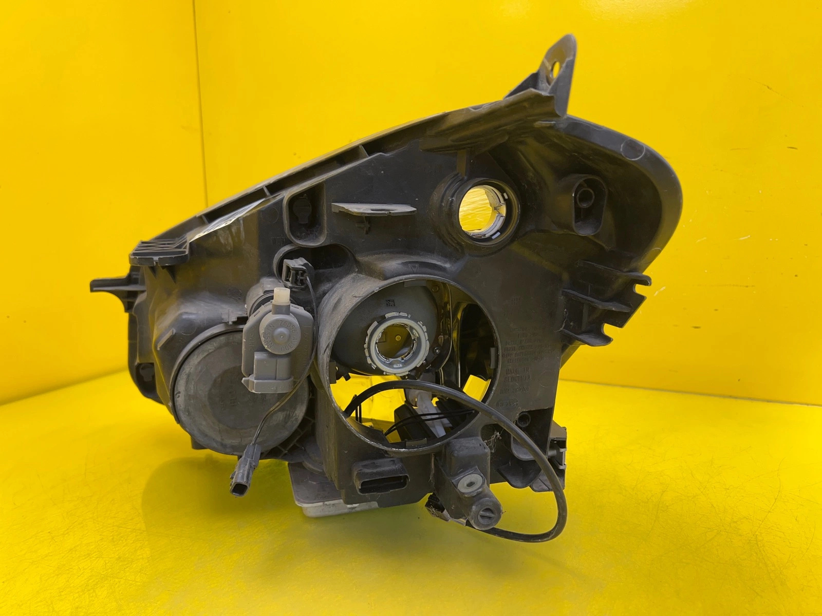 Far Dreapta Nissan Qashqai J10 Lift Xenon - Image 3
