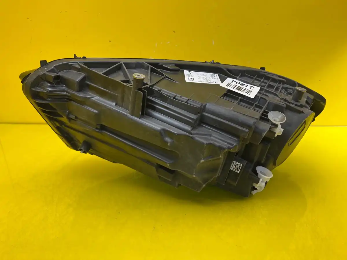 Far Dreapta Mercedes A-Class W177 Lift Full LED