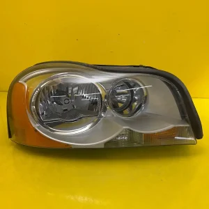 Far Dreapta Volvo Xc90 Xenon