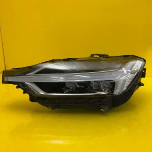 Far Stanga Volvo Xc60 Ii 17 Full LED