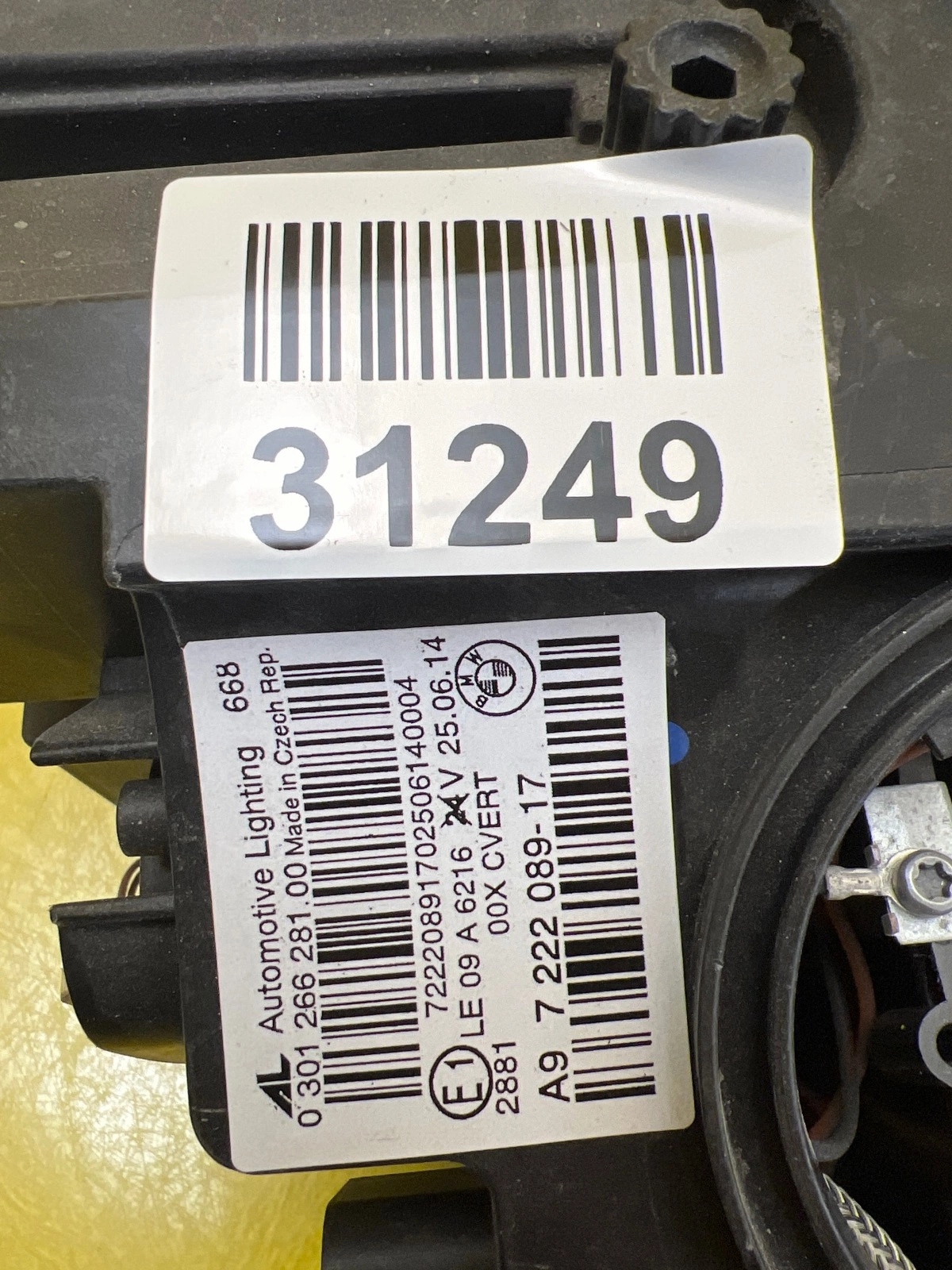 Far stânga Xenon BMW Seria 6 F06 OEM 722089-17 - Image 2