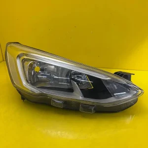 Far Dreapta Ford Focus MK4 LED