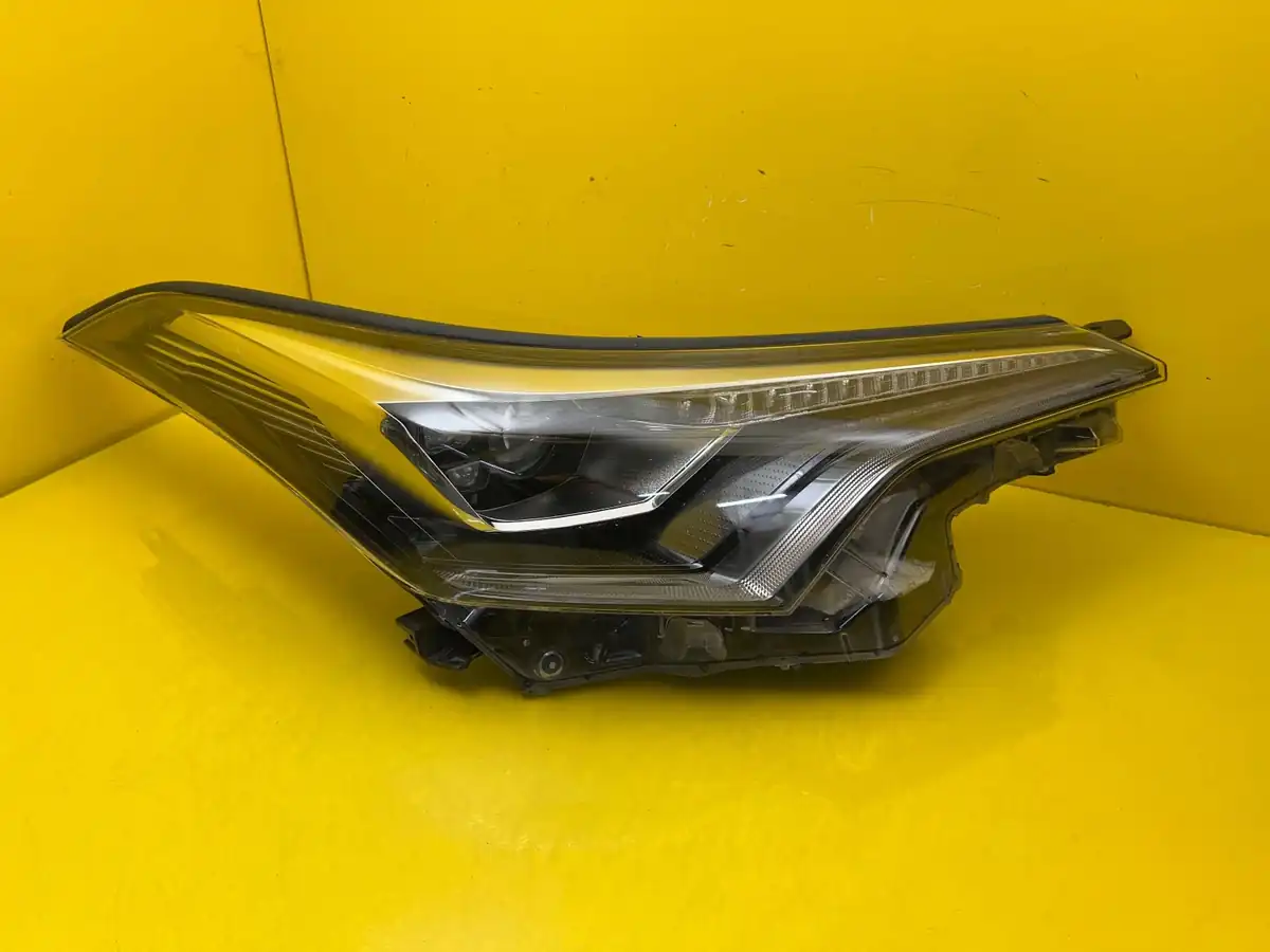 Far Dreapta Toyota Ch R Chr Full LED