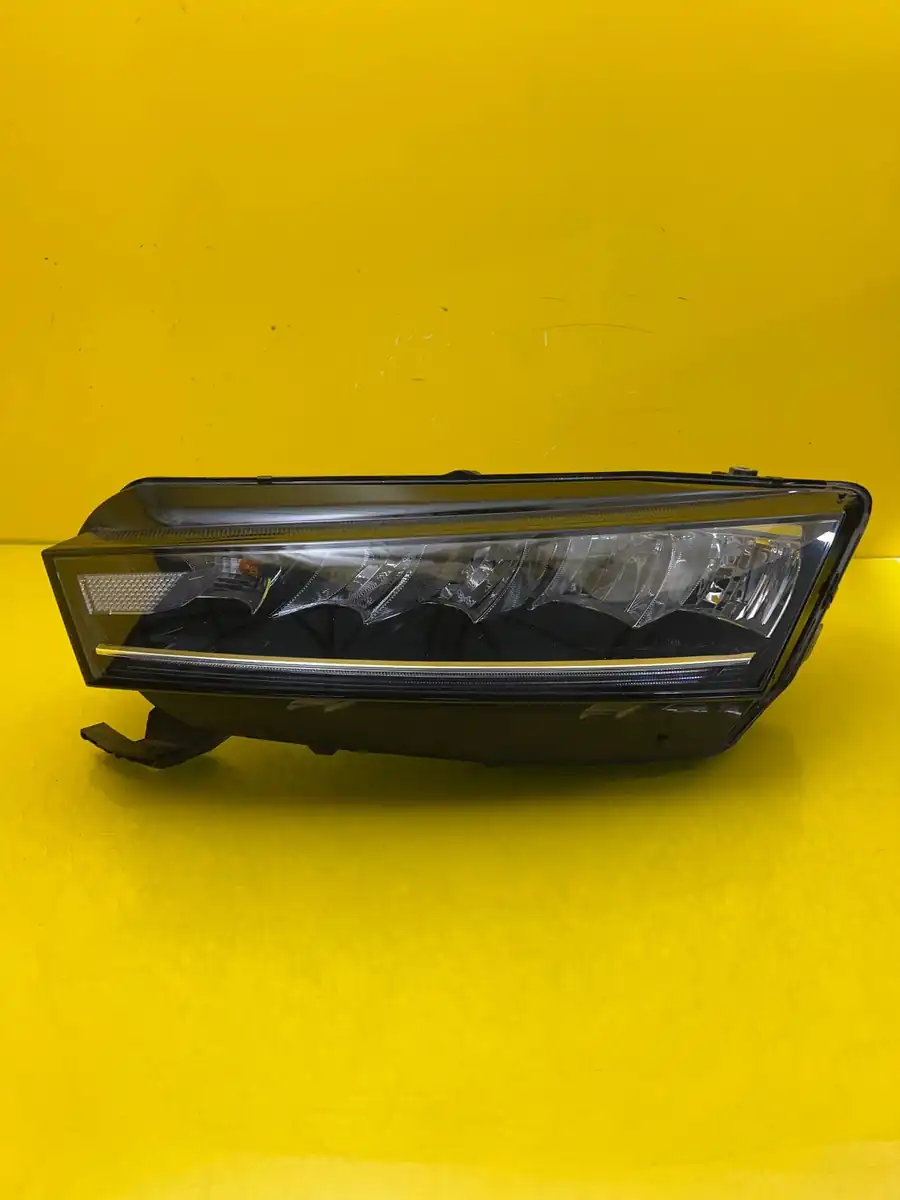 Far Skoda Octavia 4 Full LED