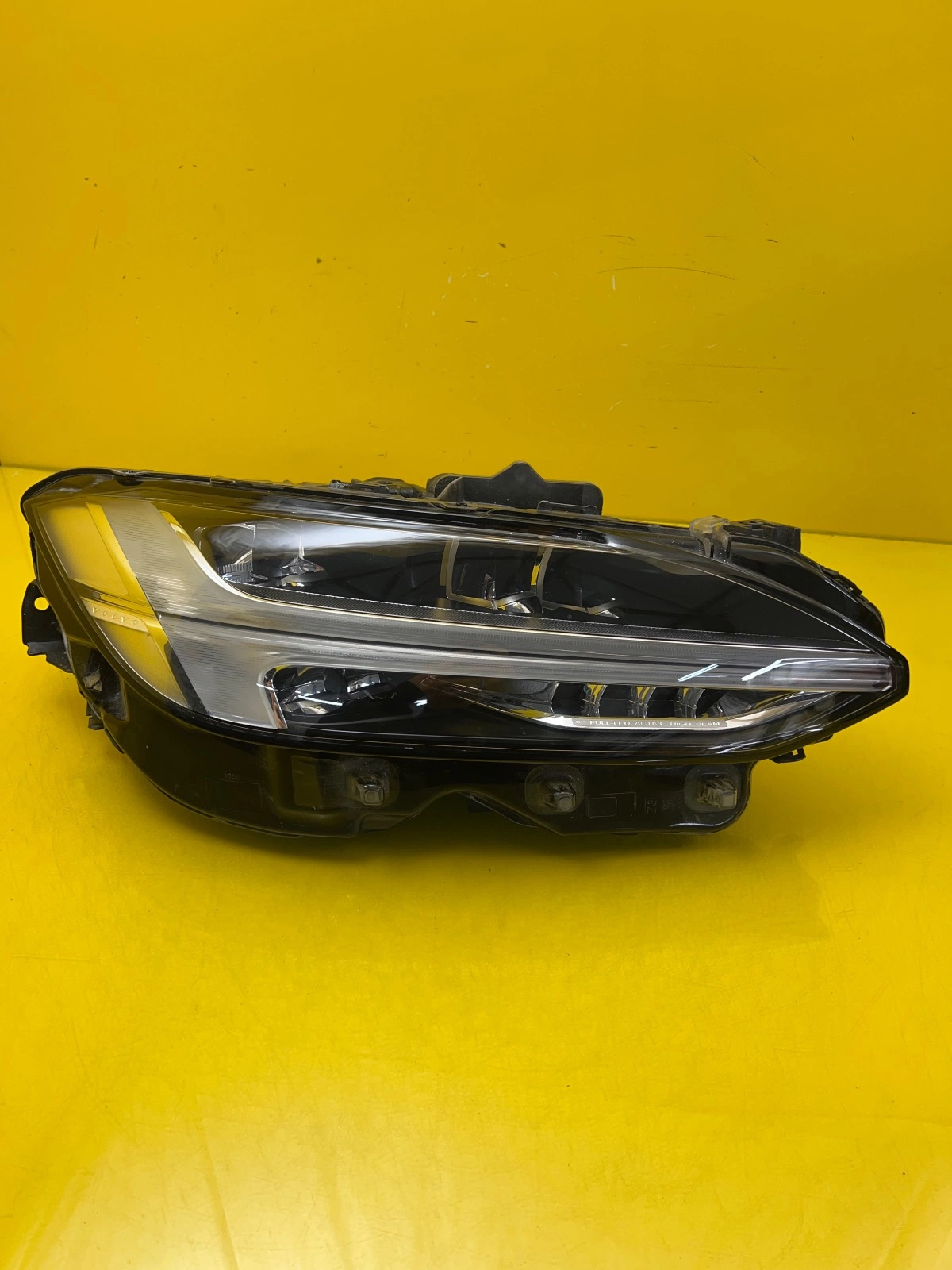 Far Dreapta Volvo S90 V90 17 Full LED