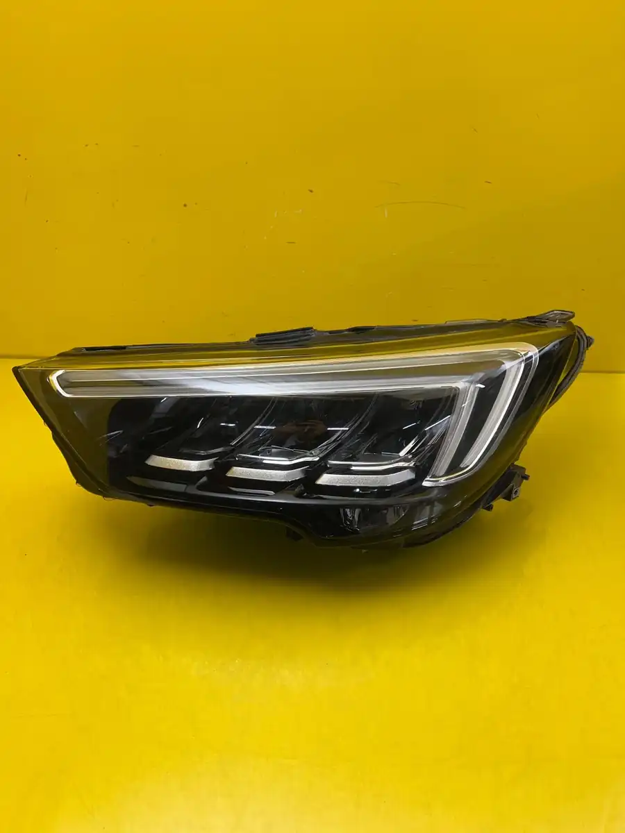 Far Opel Crossland X 17- Full LED