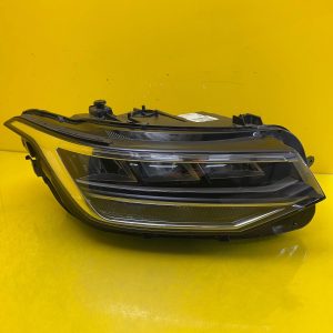 Far dreapta Full LED OEM 31386