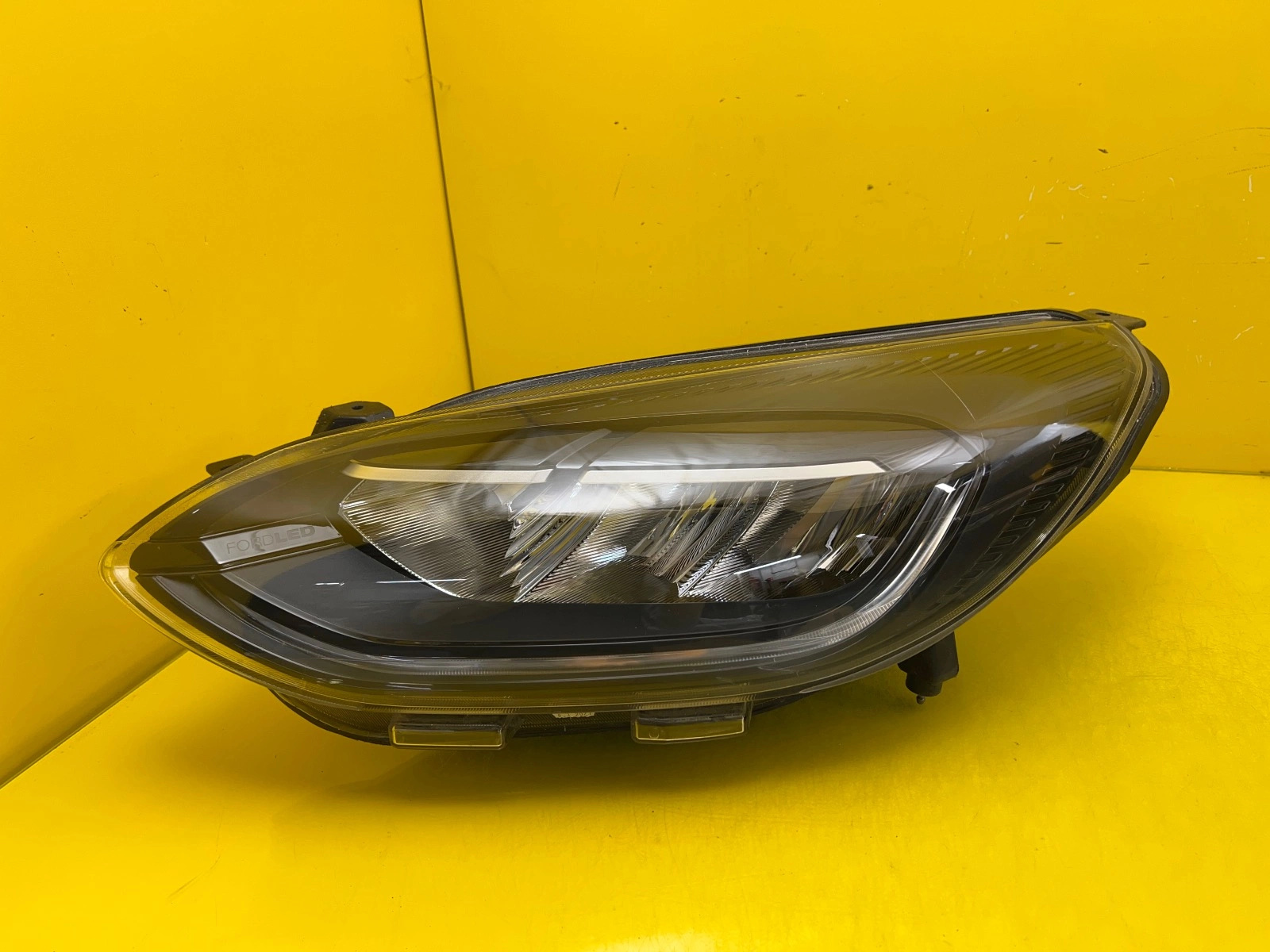 Far stânga Full LED Facelift OEM 31447