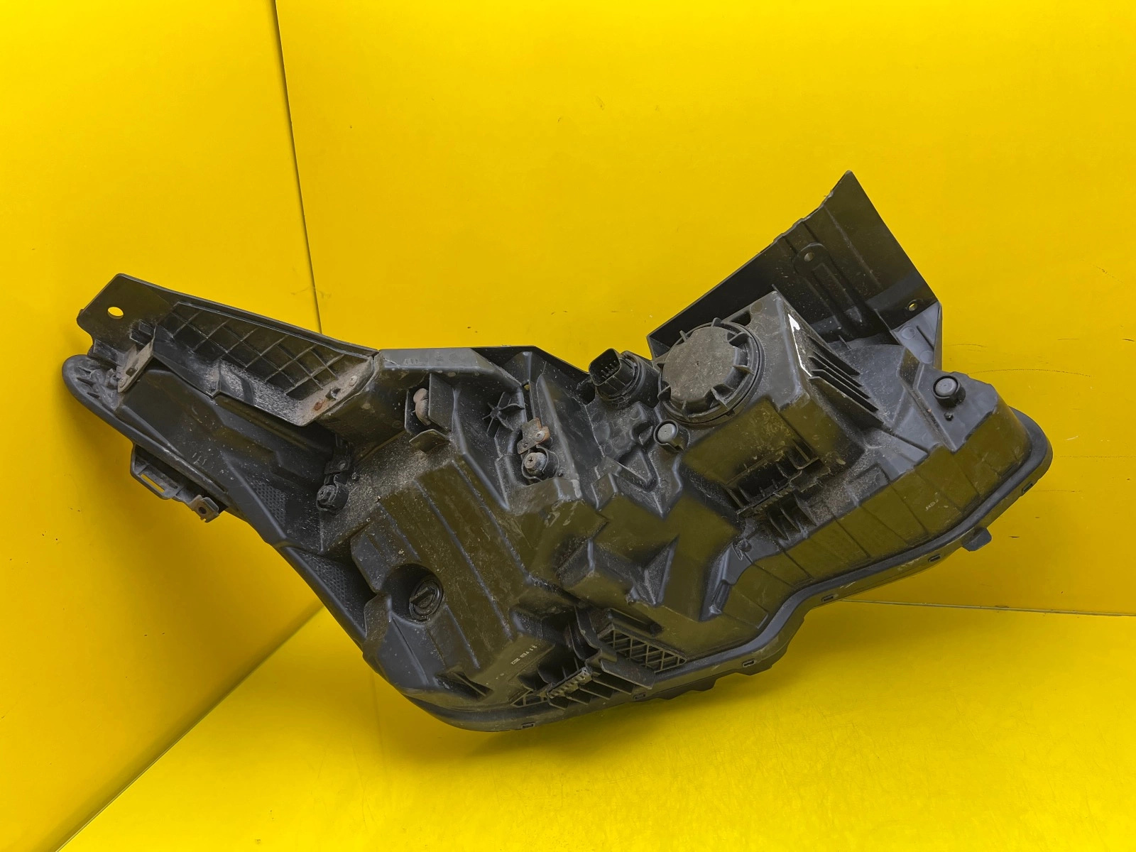Far Kia EV6 21- Full LED - Image 3