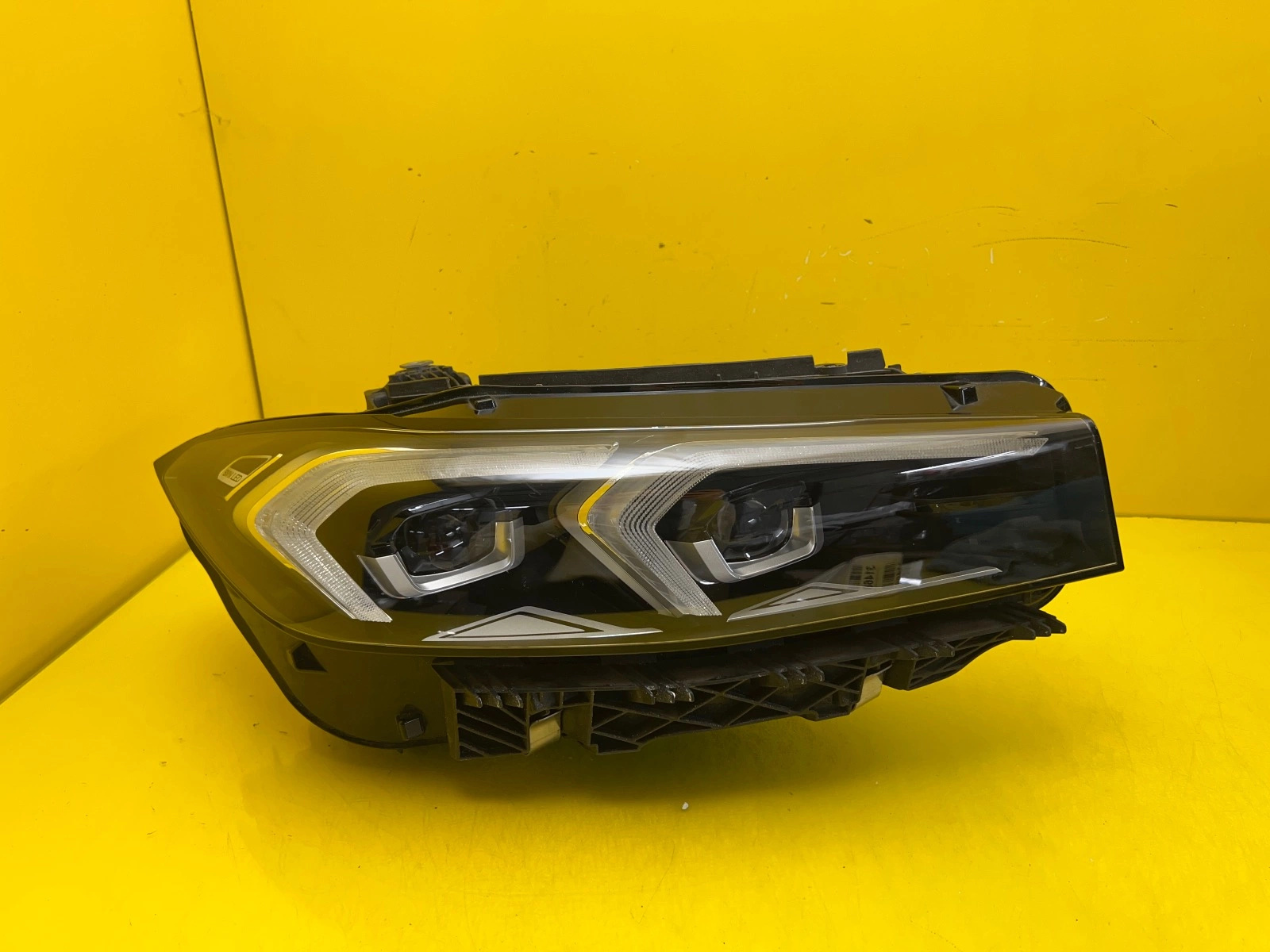 Far Dreapta BMW Seria 3 G20 Facelift Full LED