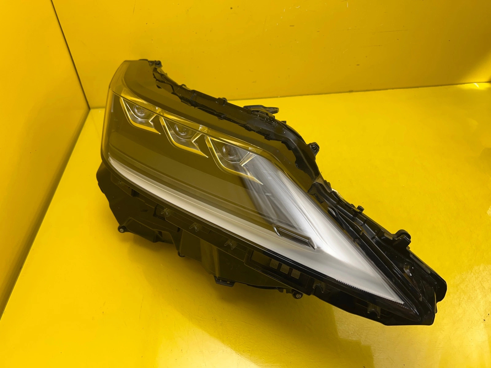 Far Dreapta Lexus Przod Rx Iv Lift - Image 2