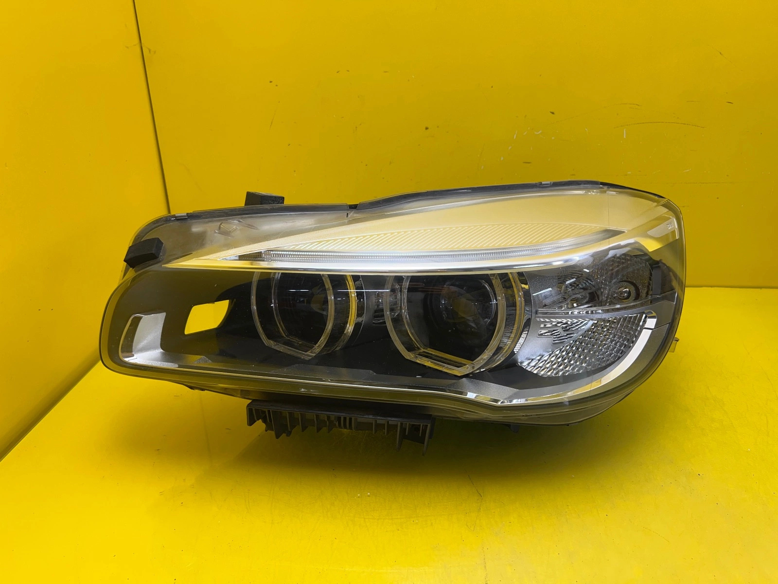 Far stânga Full LED BMW Seria 2 F46 2014-2022 OEM 7214903-03