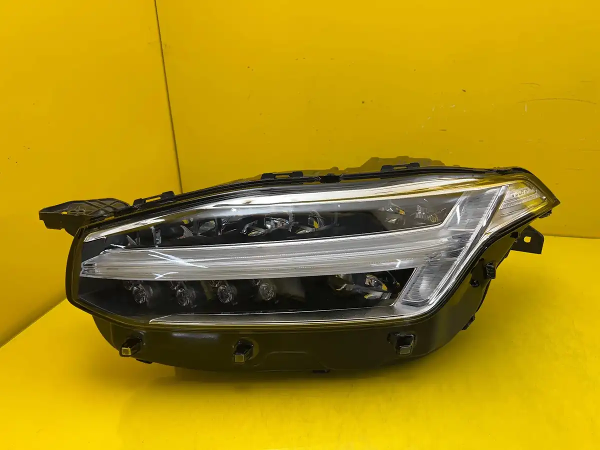 Far Stanga Volvo Xc90 Full LED