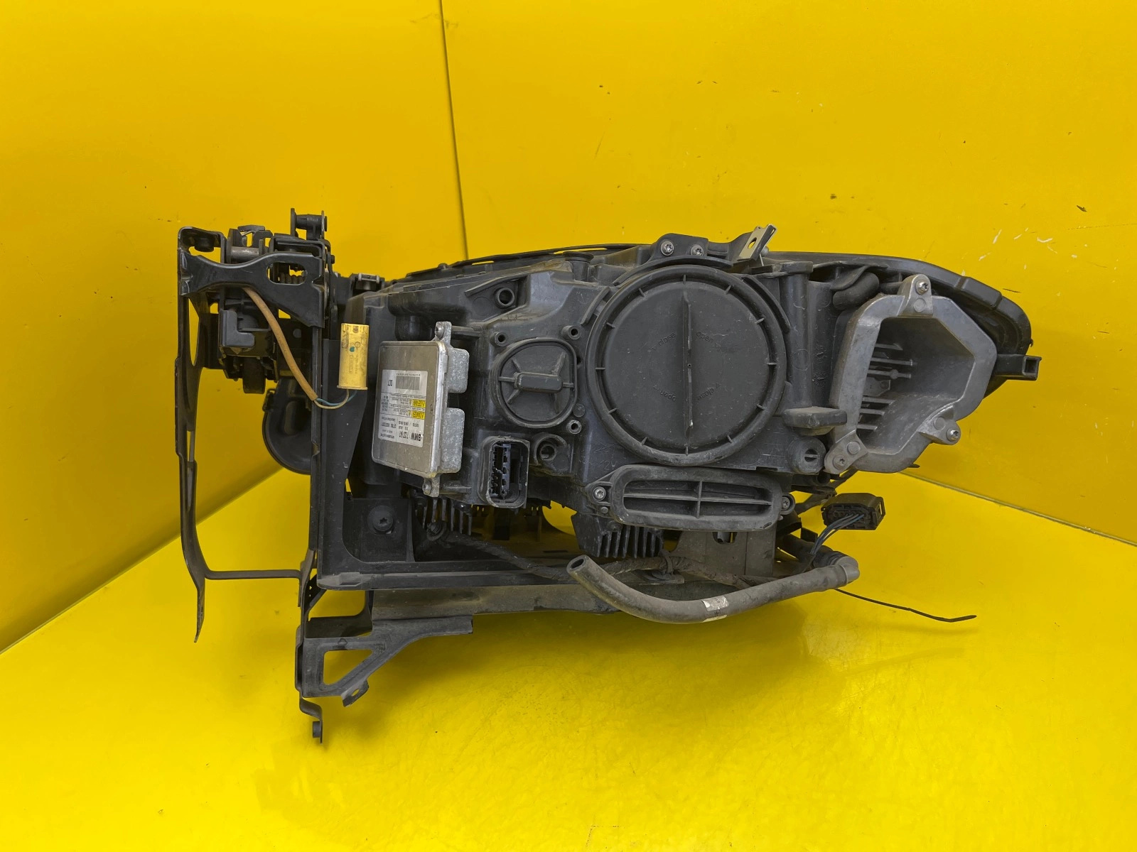 Far stânga Xenon Direcțional BMW Seria 5 F10 OEM 7203246-12 - Image 4