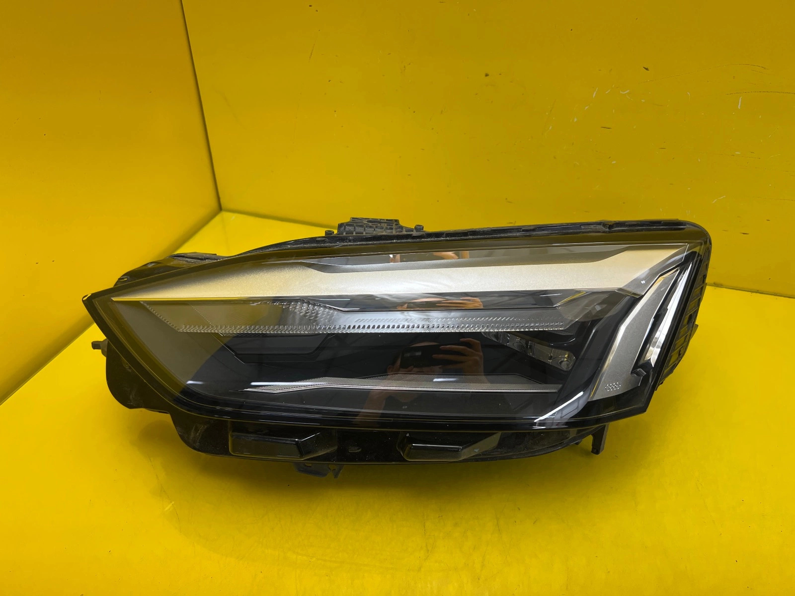 Far stânga Full LED Facelift OEM 31522