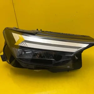 Far Dreapta Audi Q4 E-Tron Full LED