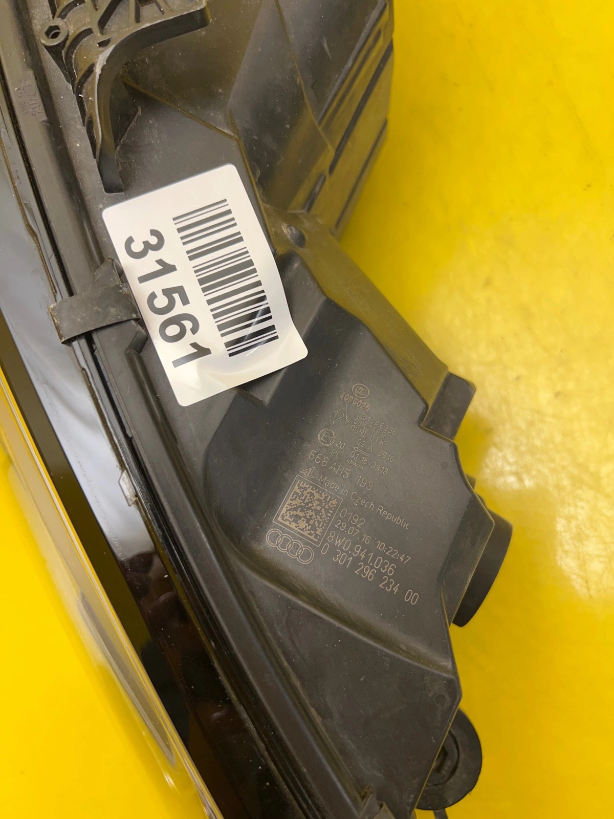 Far dreapta OEM 31561 - Image 2