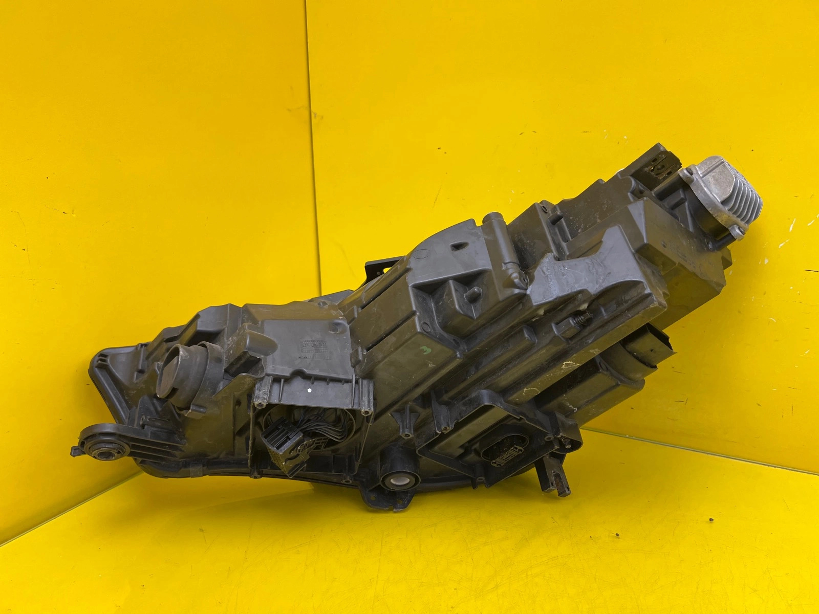 Far dreapta OEM 31561 - Image 4