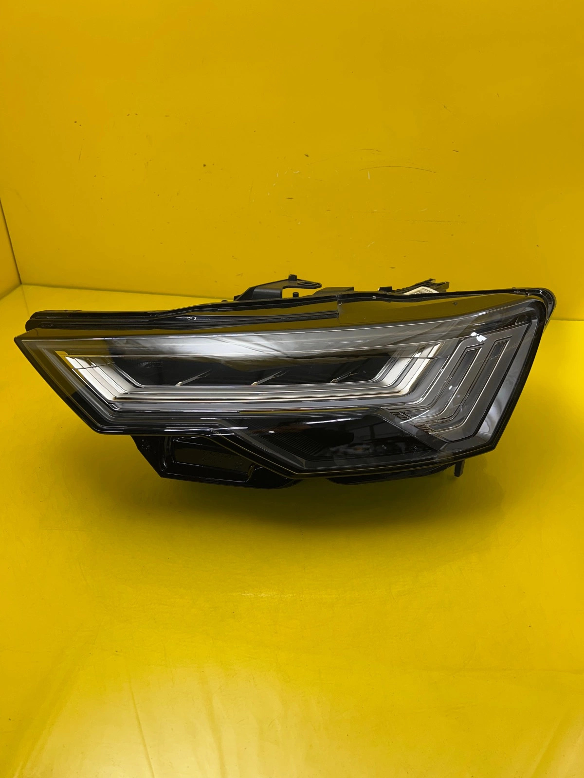 Far stânga Full LED OEM 31572