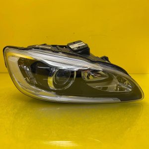 Far dreapta Bi-Xenon  Facelift 2013-2018 OEM 31580