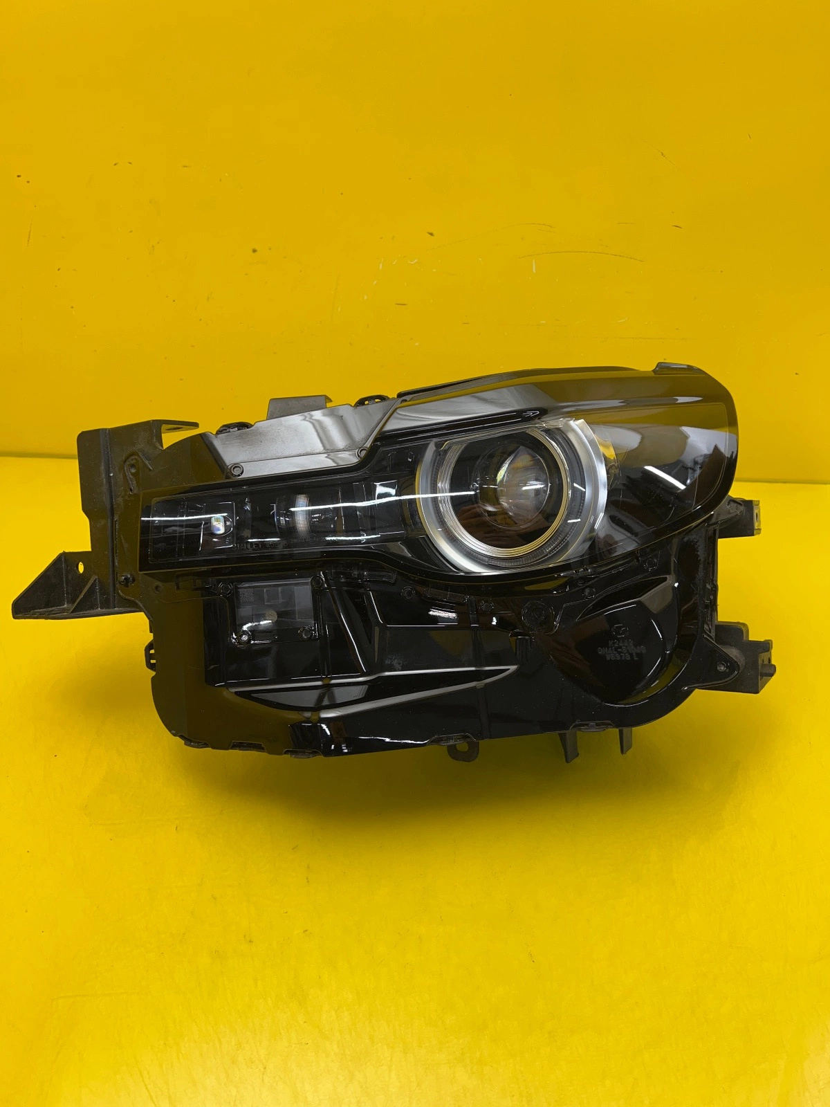 Far stânga Full LED OEM DN4L-51040
