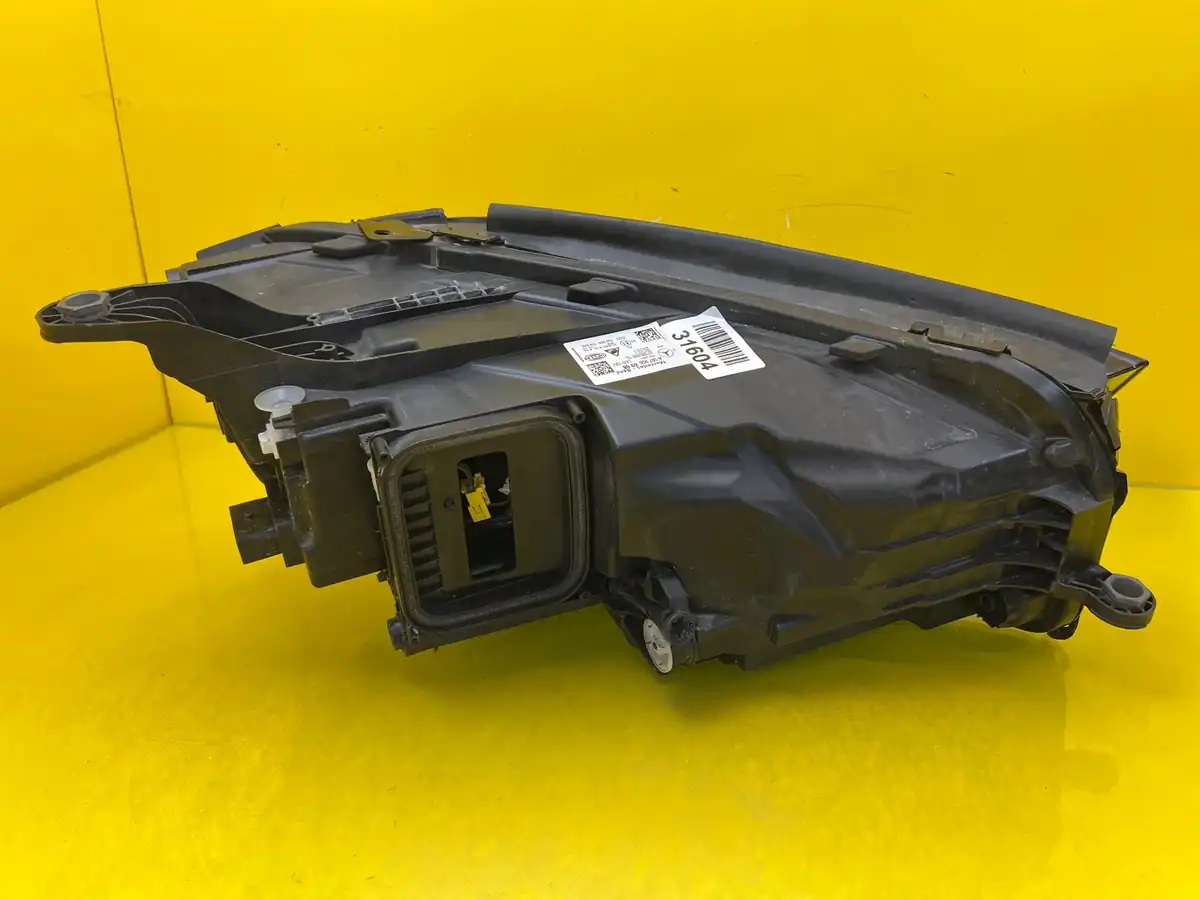 Far Mercedes GLE W167 Lift 23- Full LED